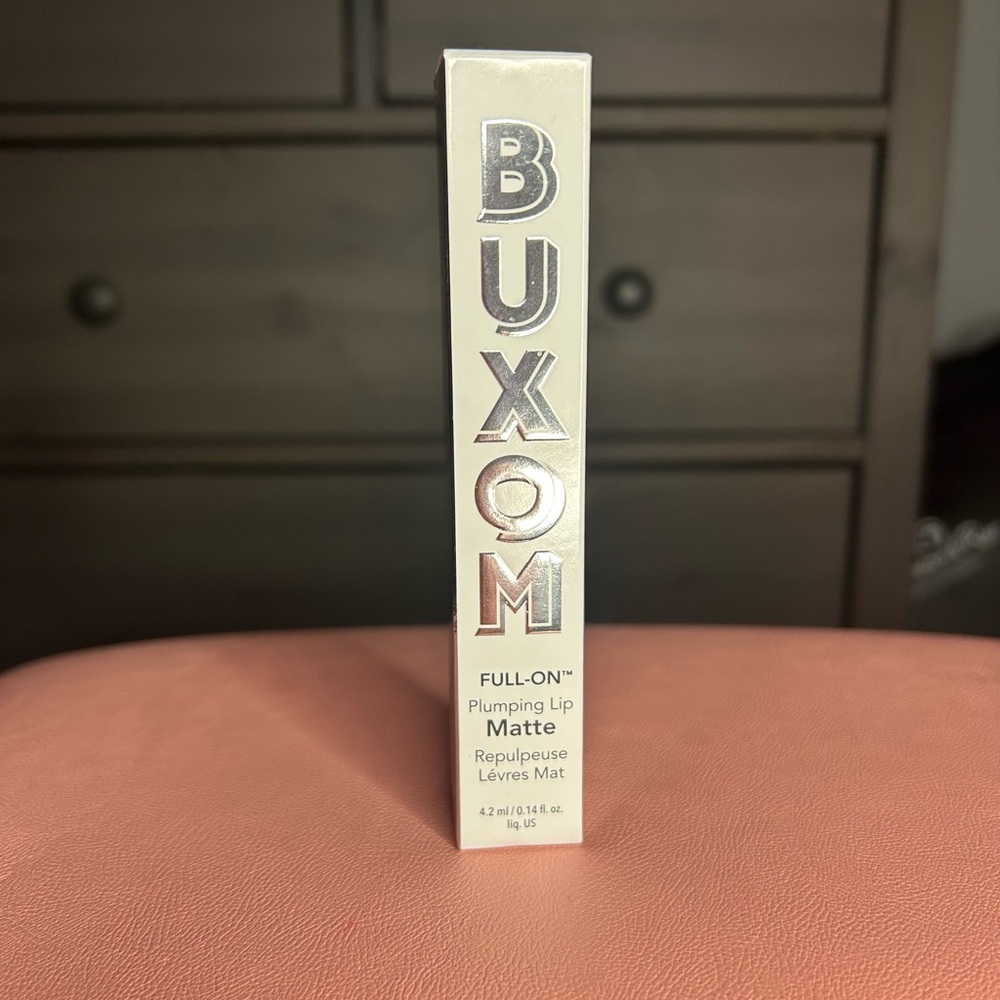 Buxom Party Hopping Lip plumping Matte